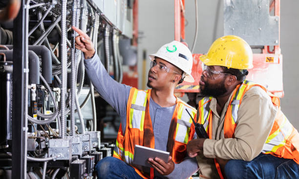 Best Local Electrician Companies  in Canton, MO